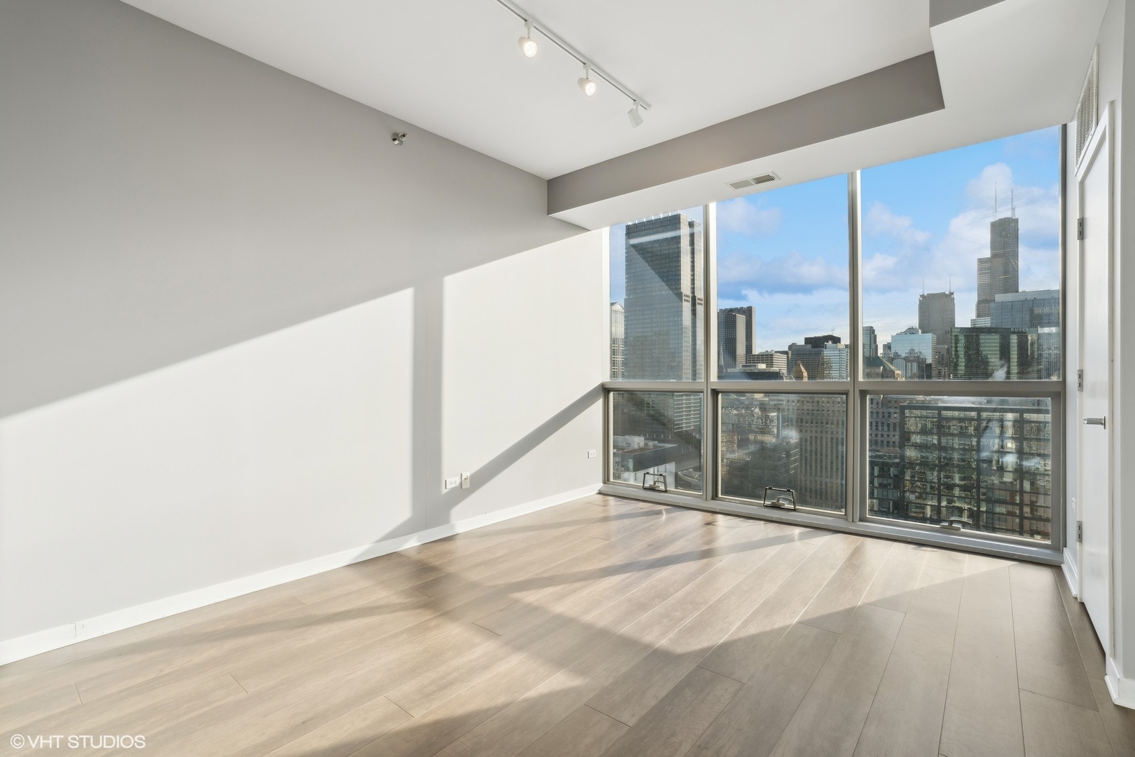 303 W OHIO Street #3206, Chicago, IL 60654