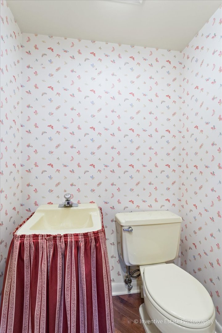 814 S Saylor Avenue, Elmhurst, IL 60126