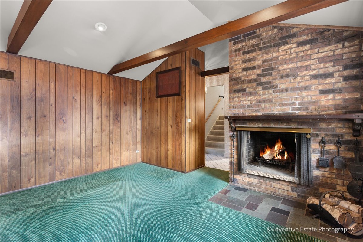 814 S Saylor Avenue, Elmhurst, IL 60126