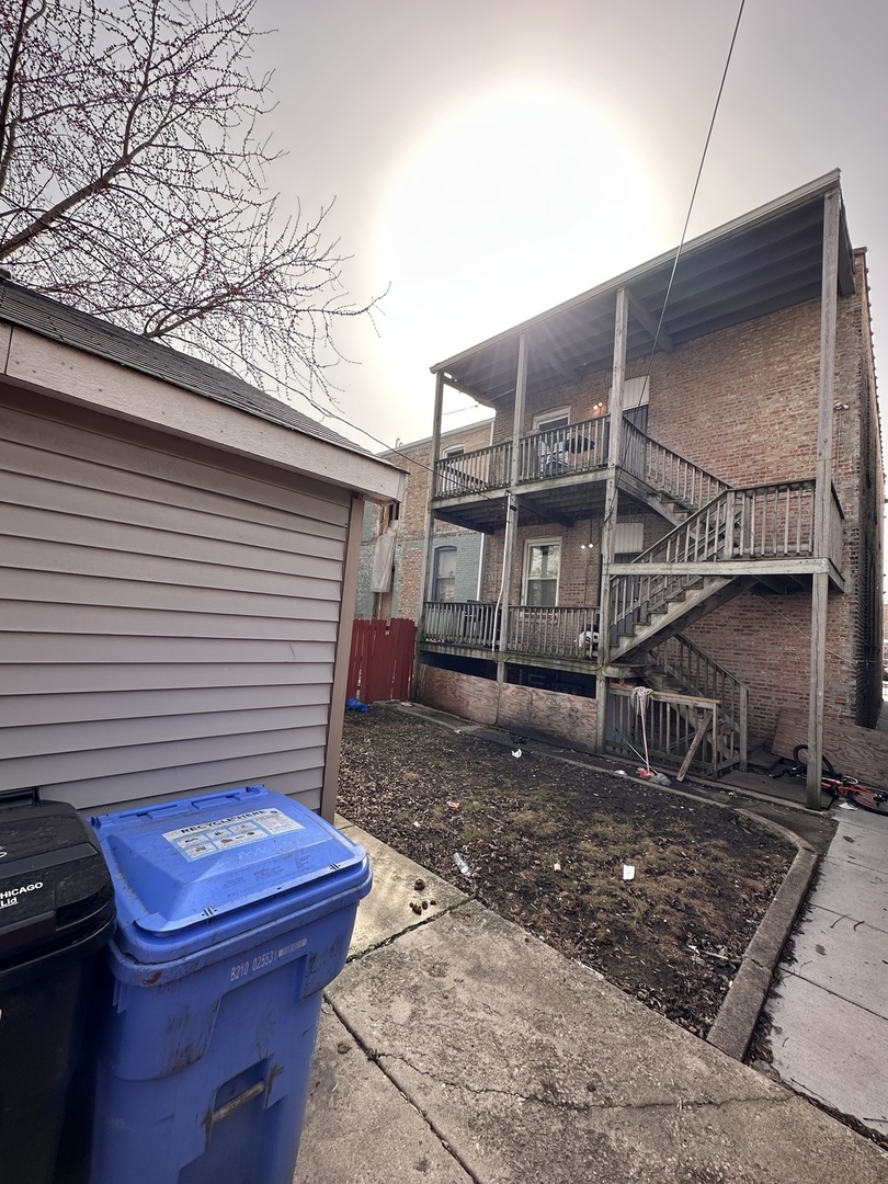 1613 S CENTRAL PARK Avenue, Chicago, IL 60623