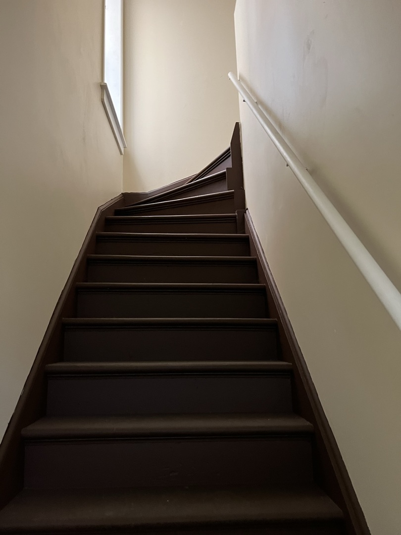 1613 S CENTRAL PARK Avenue, Chicago, IL 60623