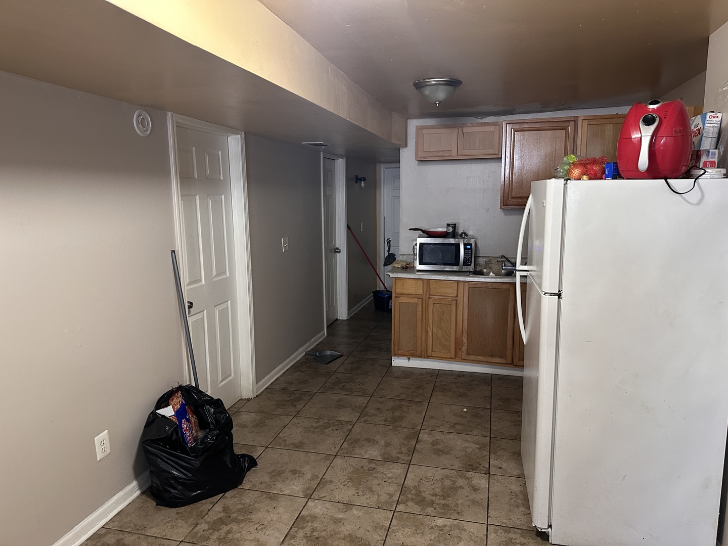 1613 S CENTRAL PARK Avenue, Chicago, IL 60623