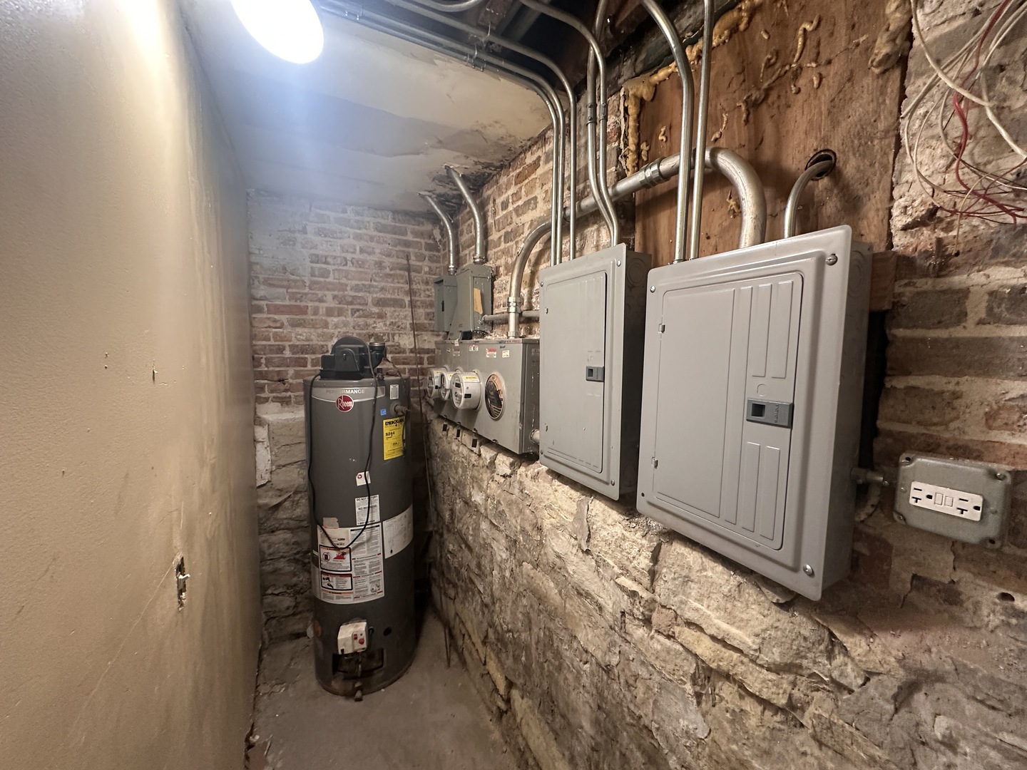 1613 S CENTRAL PARK Avenue, Chicago, IL 60623