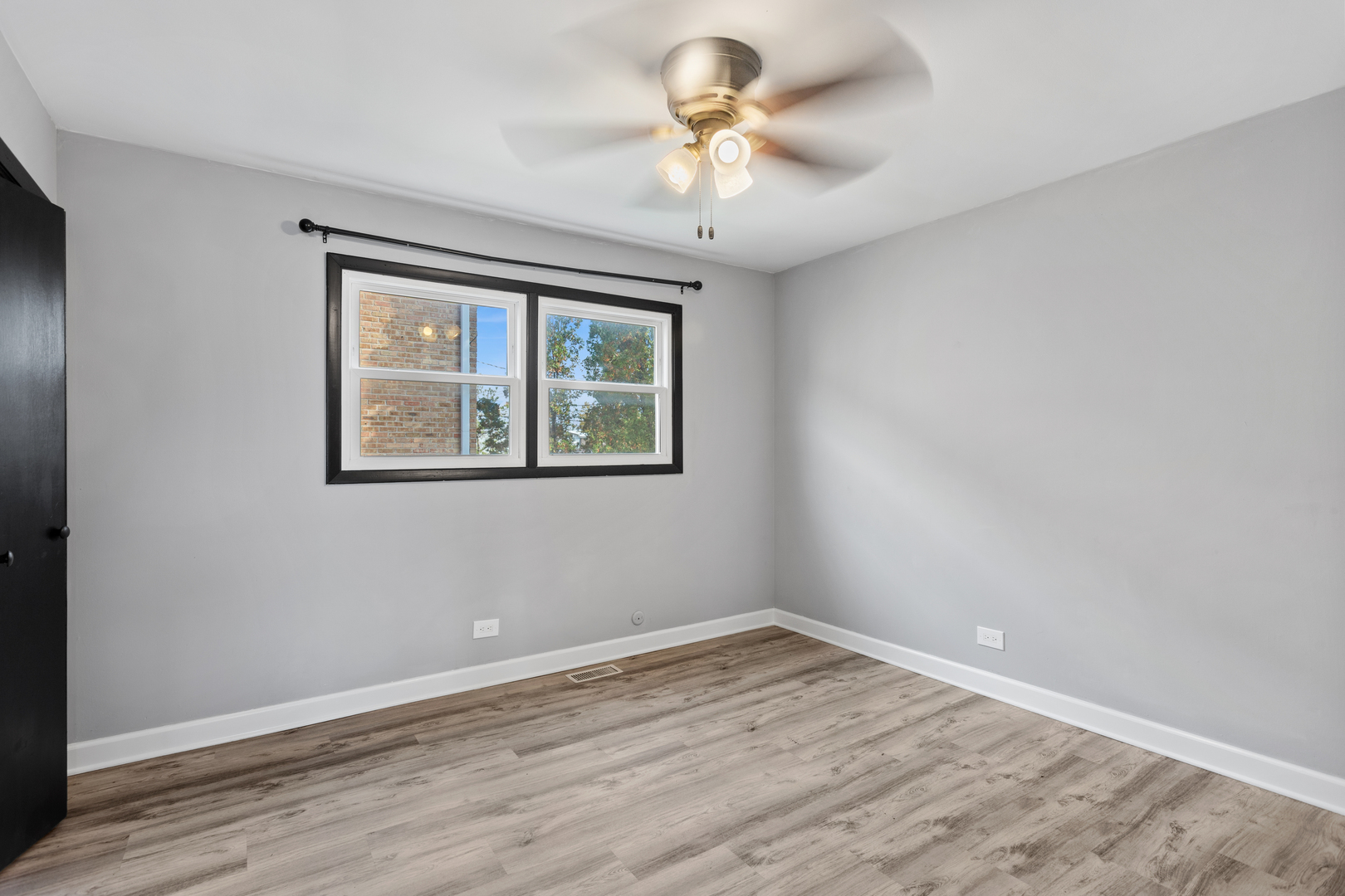 55 W ANN Street #B, Lombard, IL 60148