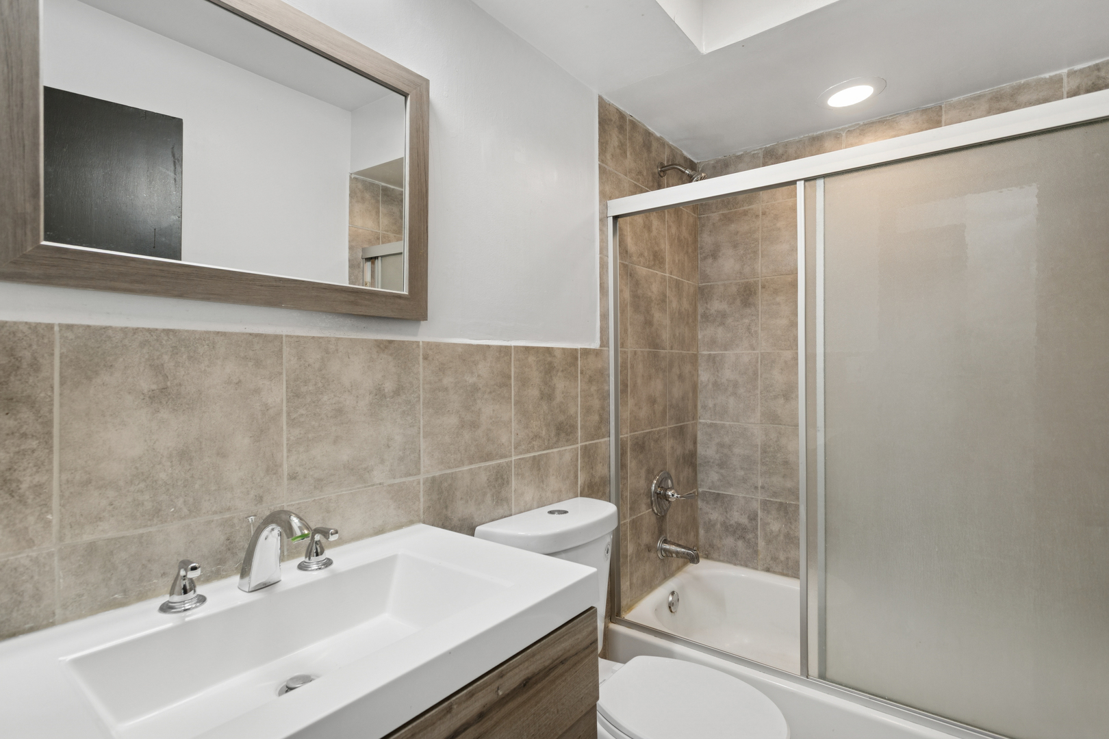 55 W ANN Street #B, Lombard, IL 60148