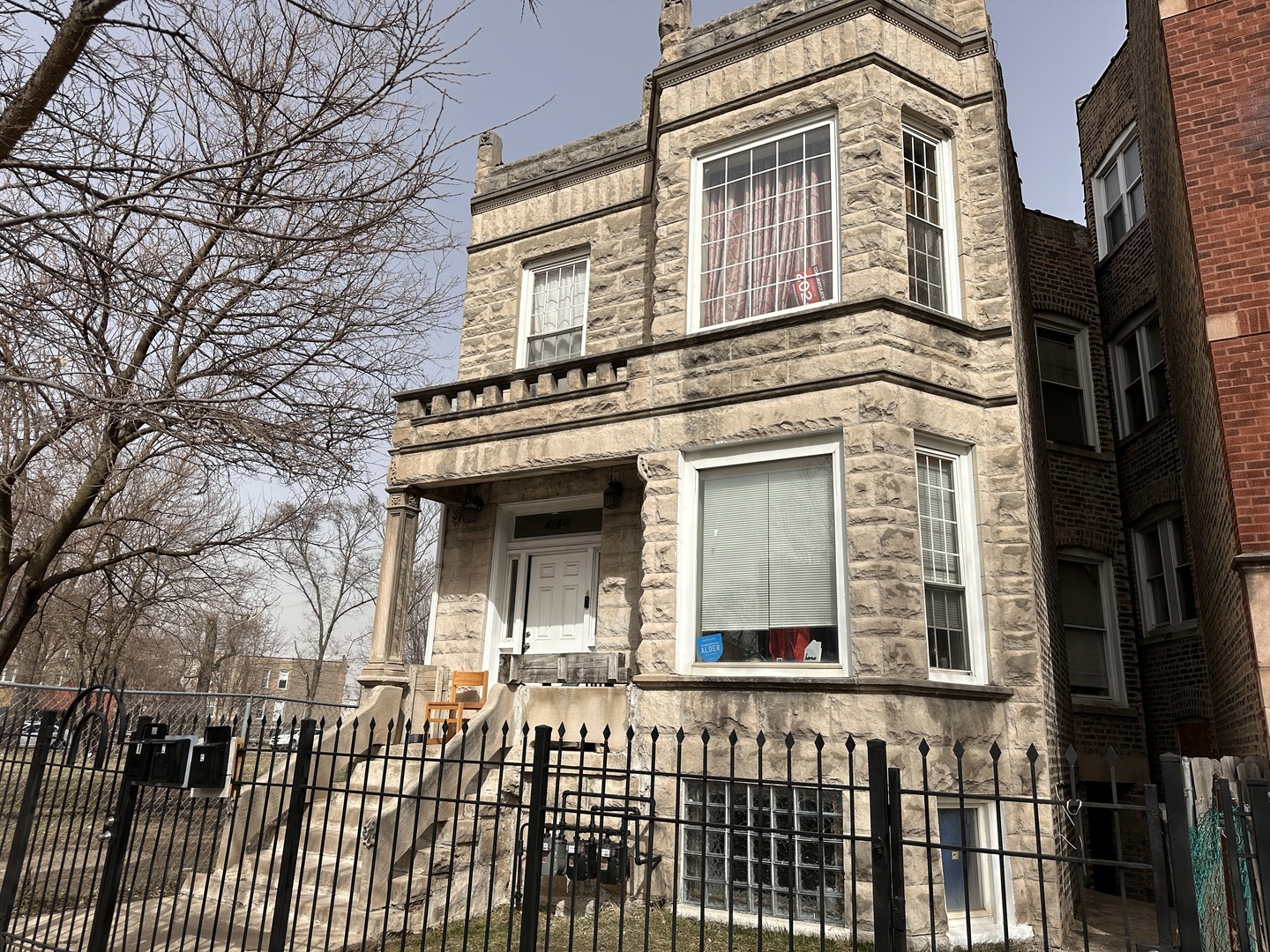 4146 W JACKSON Boulevard, Chicago, IL 60624