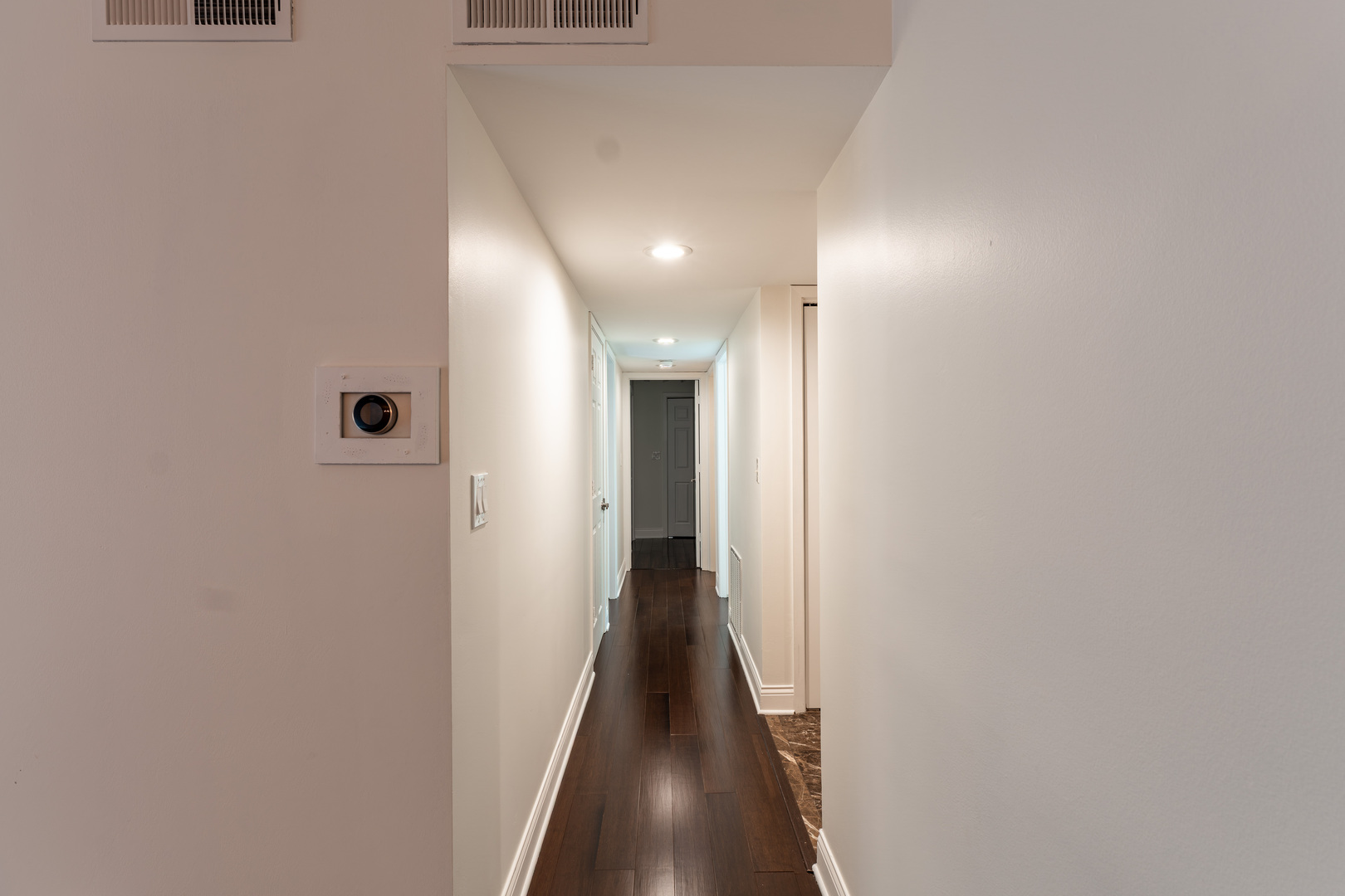 905 Center Street #208, Des Plaines, IL 60016