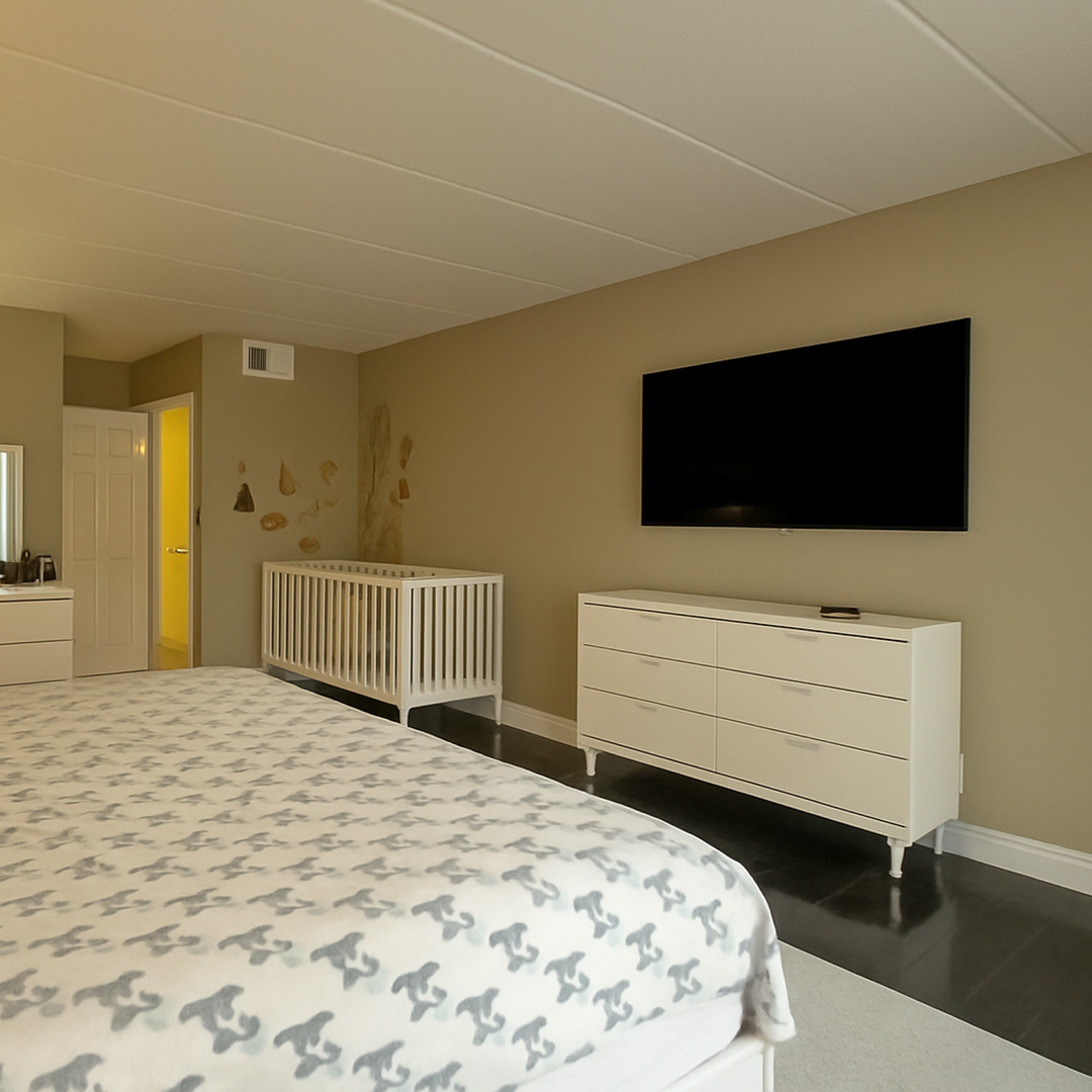 905 Center Street #208, Des Plaines, IL 60016