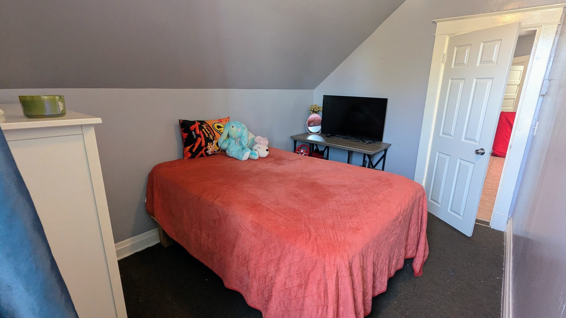 23 N JACKSON Street, Waukegan, IL 60085