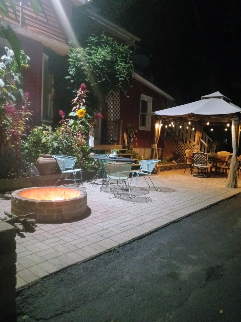 23 N JACKSON Street, Waukegan, IL 60085