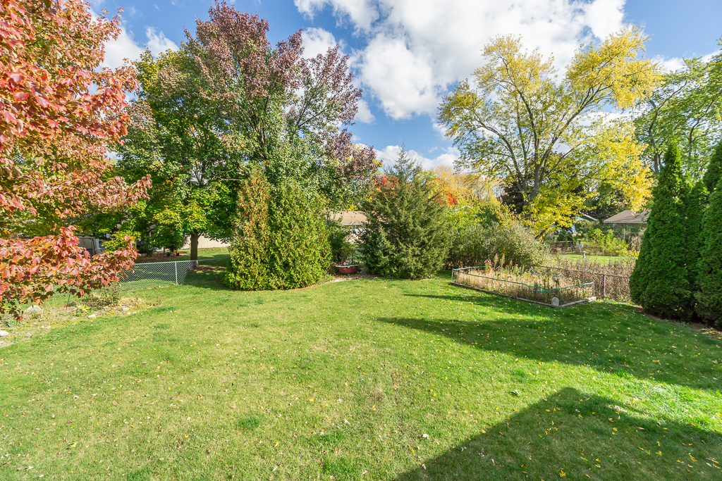 1908 Capri Lane, Schaumburg, IL 60193