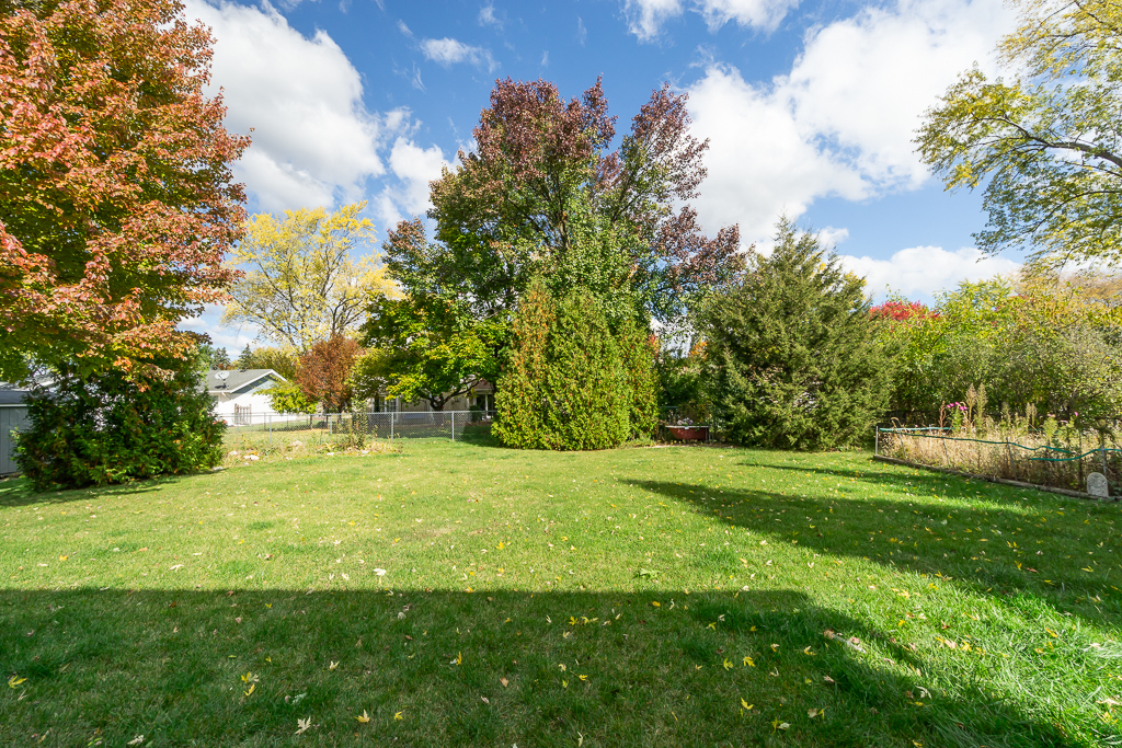 1908 Capri Lane, Schaumburg, IL 60193