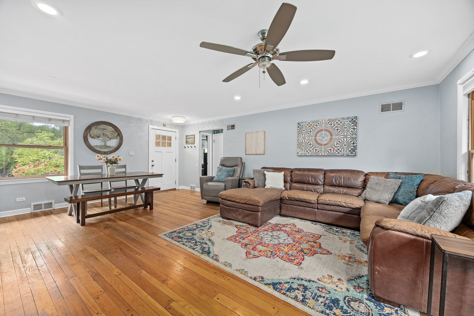 4637 Oakwood Avenue, Downers Grove, IL 60515