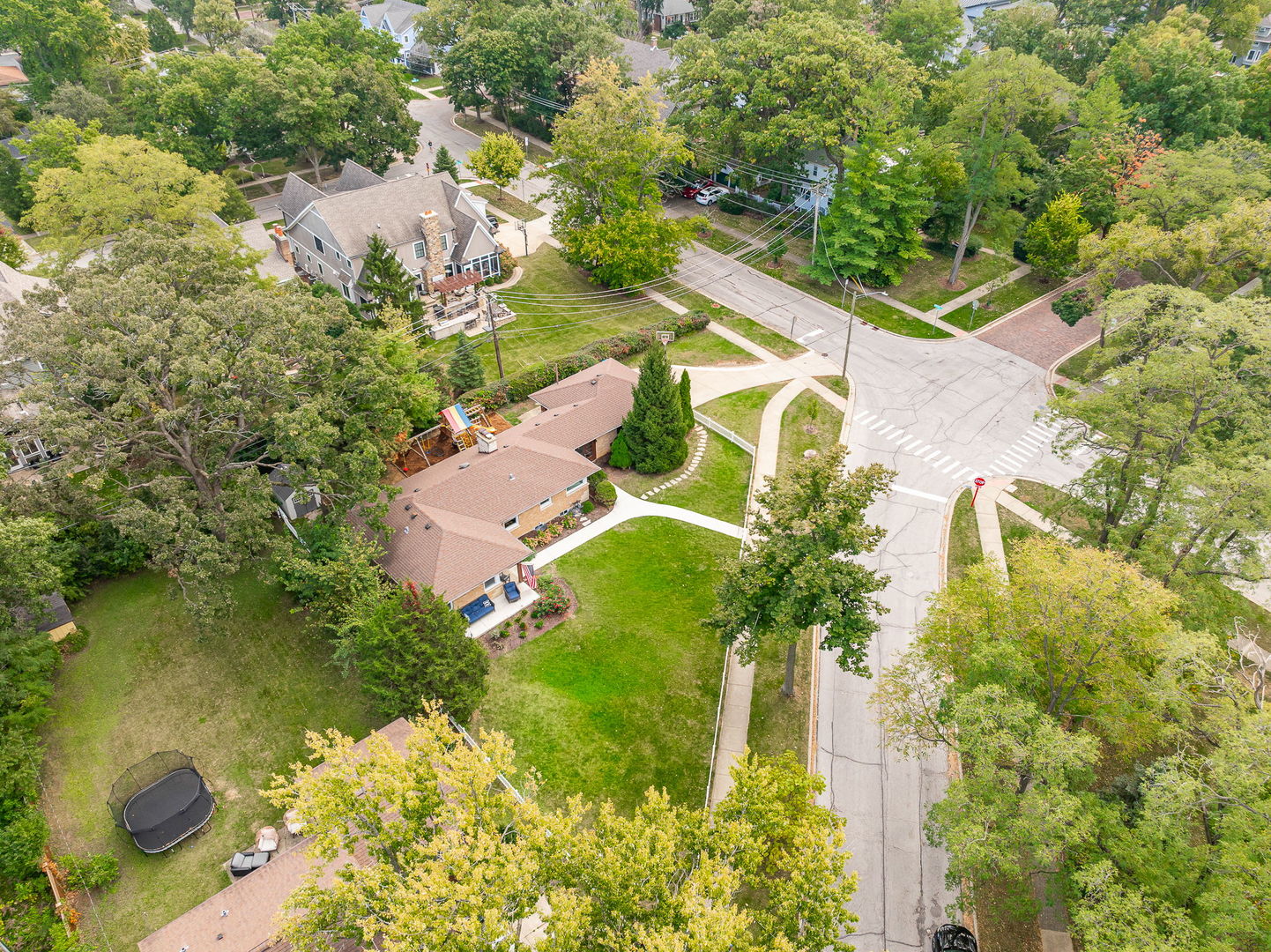 4637 Oakwood Avenue, Downers Grove, IL 60515