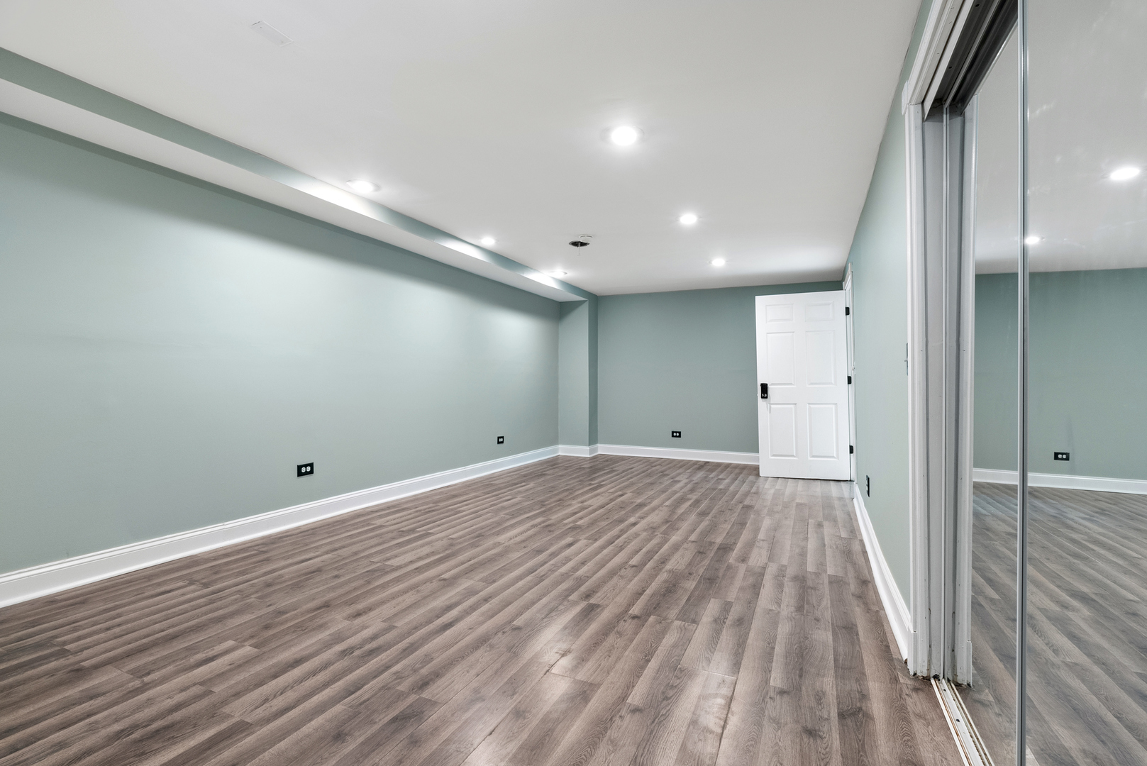 2197 Wilson Creek Circle, Aurora, IL 60503