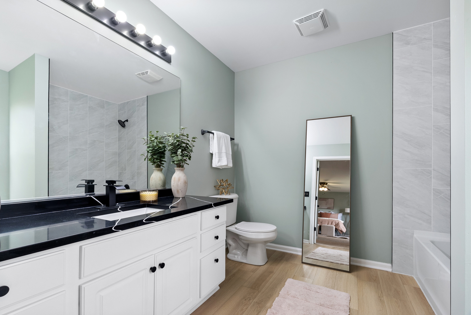 2197 Wilson Creek Circle, Aurora, IL 60503