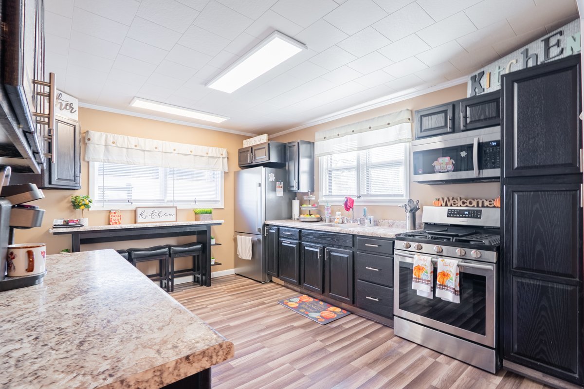 1206 E Main Street, Clinton, IL 61727