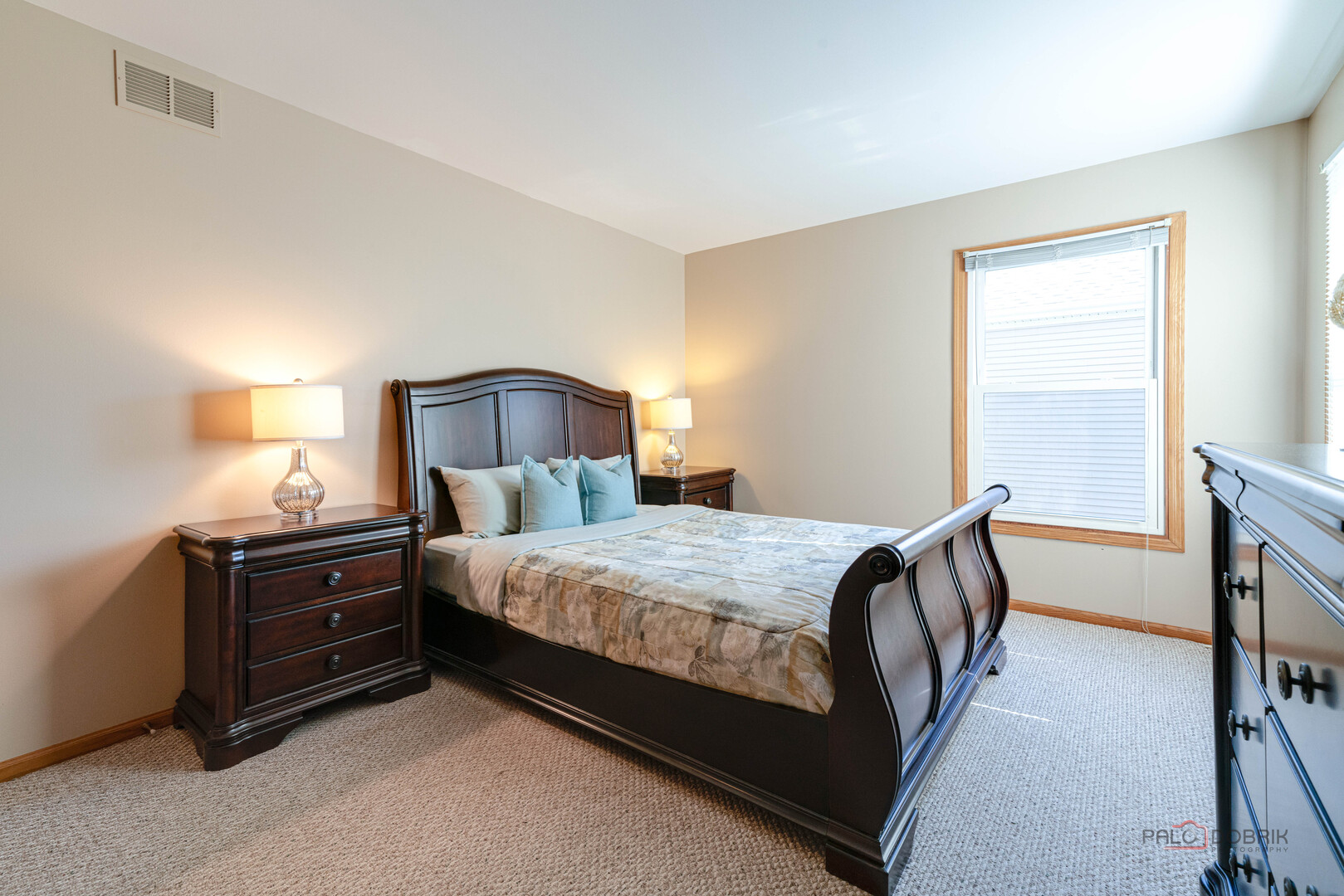 126 S Fiore Parkway, Vernon Hills, IL 60061