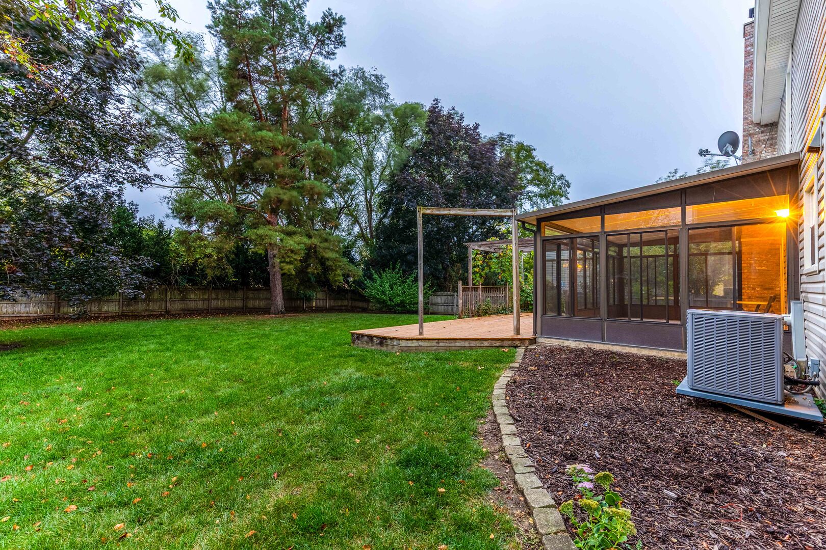 126 S Fiore Parkway, Vernon Hills, IL 60061