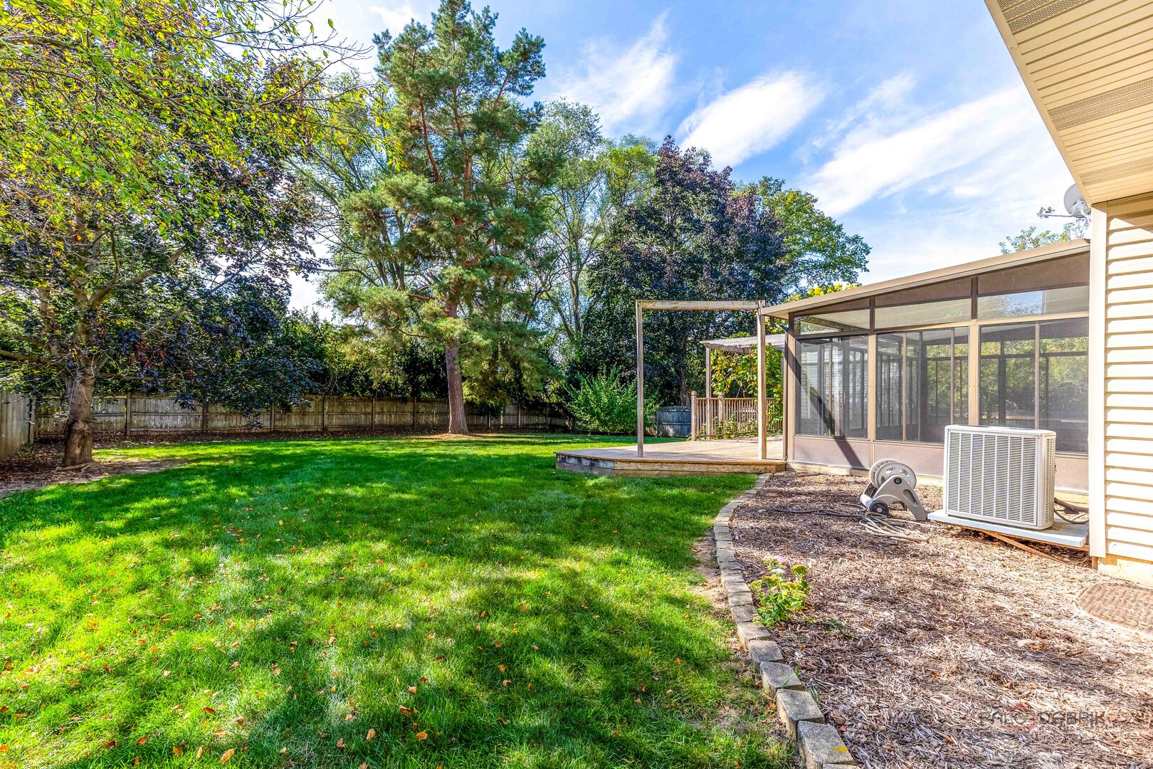 126 S Fiore Parkway, Vernon Hills, IL 60061