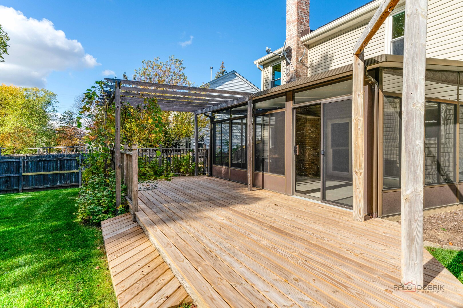 126 S Fiore Parkway, Vernon Hills, IL 60061