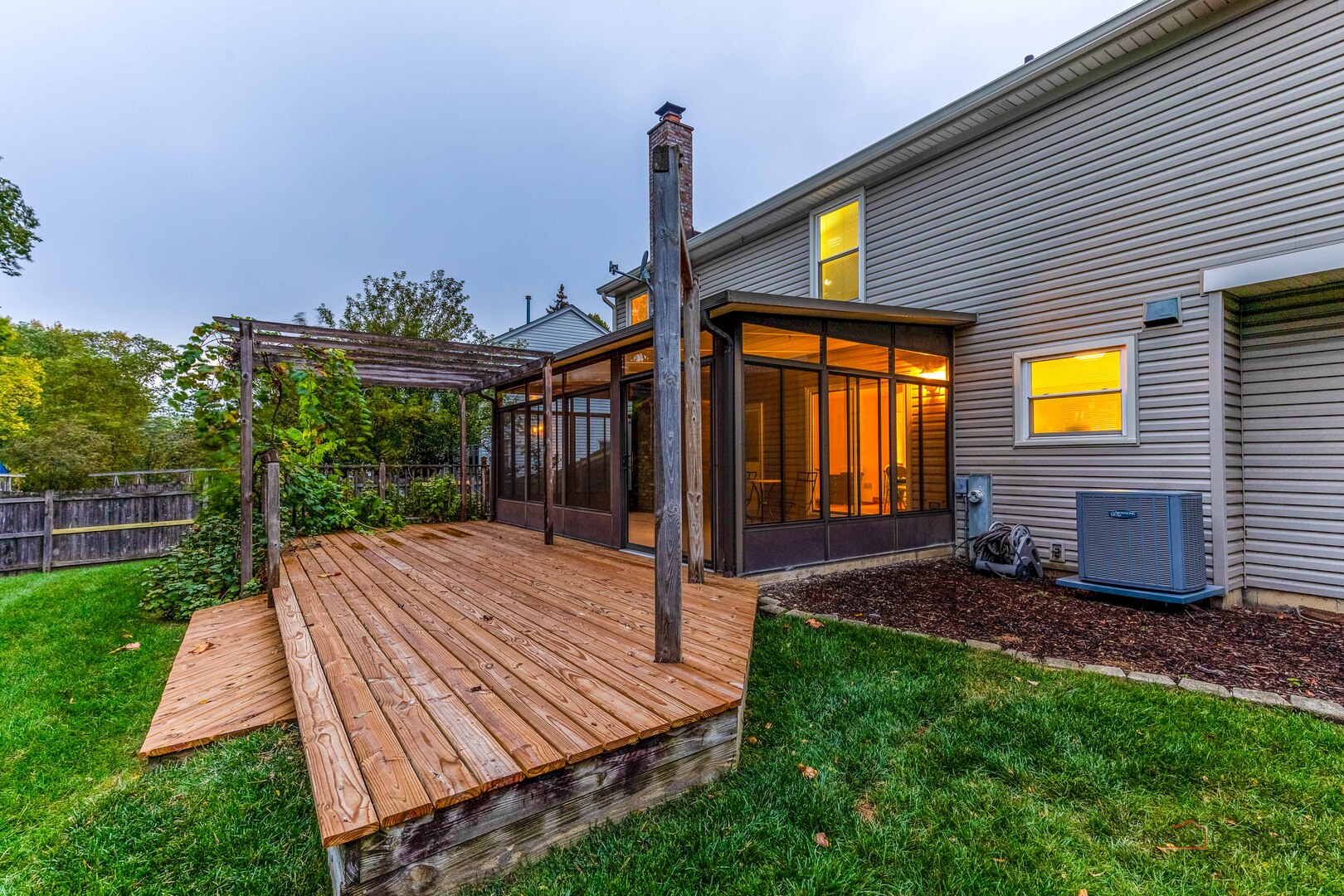 126 S Fiore Parkway, Vernon Hills, IL 60061