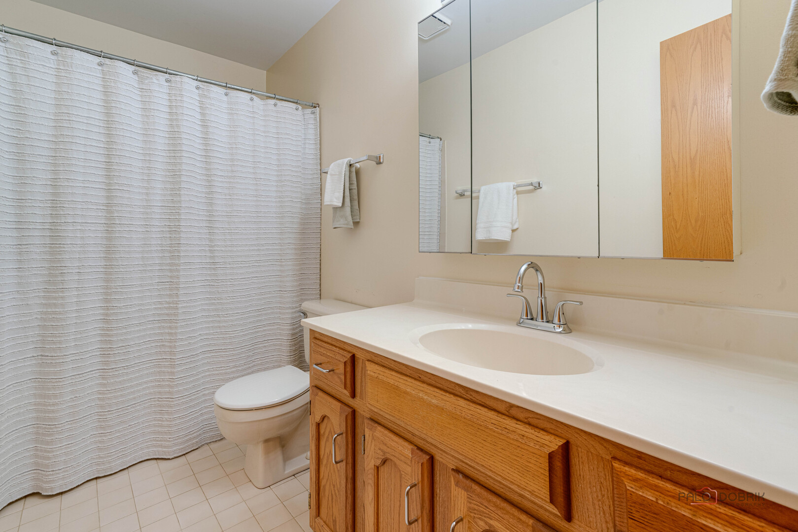 126 S Fiore Parkway, Vernon Hills, IL 60061