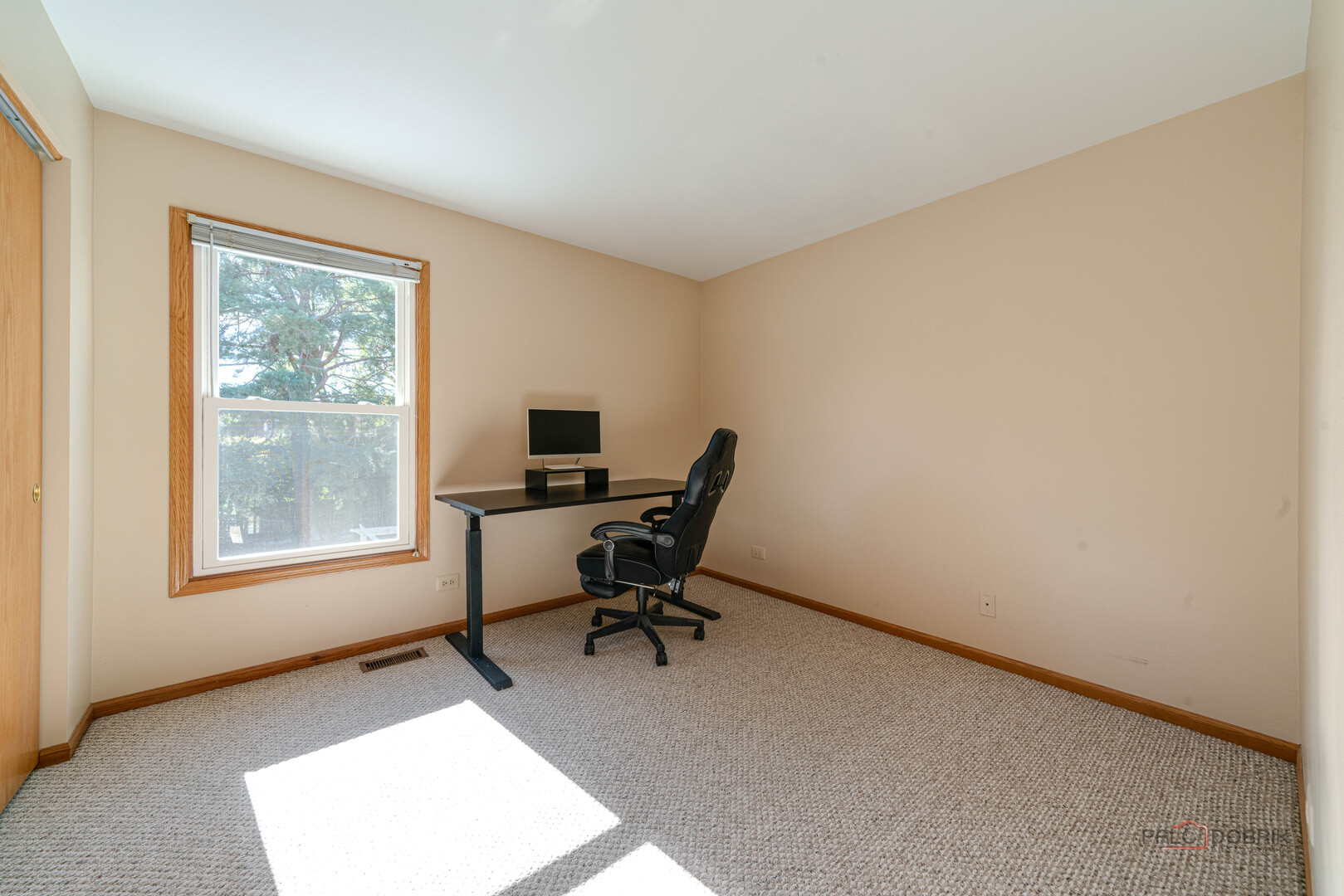 126 S Fiore Parkway, Vernon Hills, IL 60061