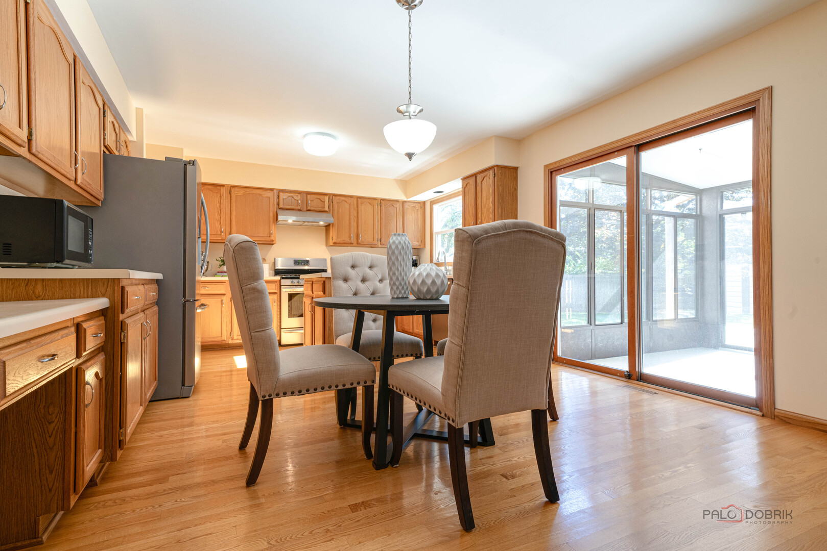 126 S Fiore Parkway, Vernon Hills, IL 60061