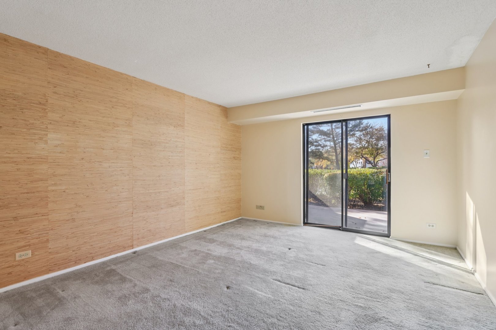 35 S Baybrook Drive #114, Palatine, IL 60074