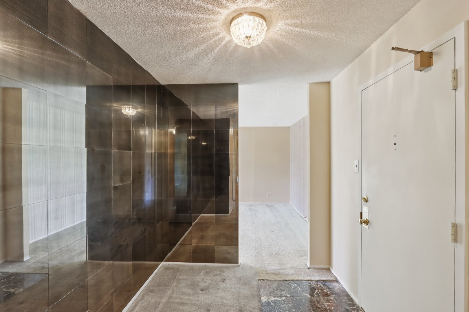 35 S Baybrook Drive #114, Palatine, IL 60074