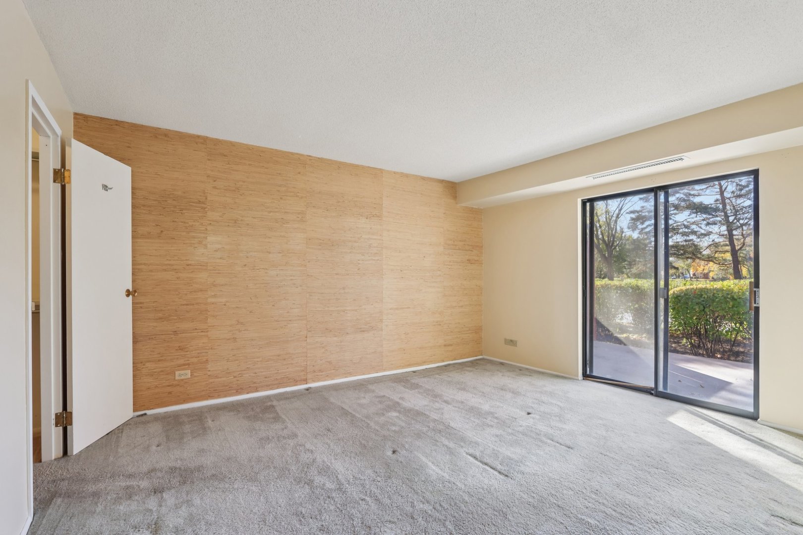 35 S Baybrook Drive #114, Palatine, IL 60074