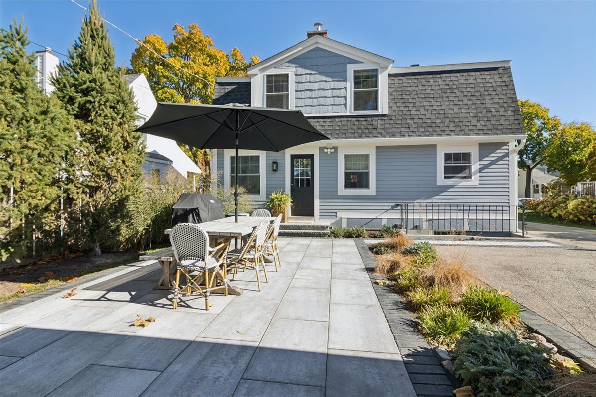 746 N Pine Avenue, Arlington Heights, IL 60004