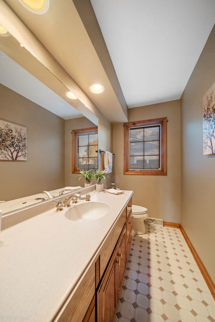 Downers Grove, IL 60516