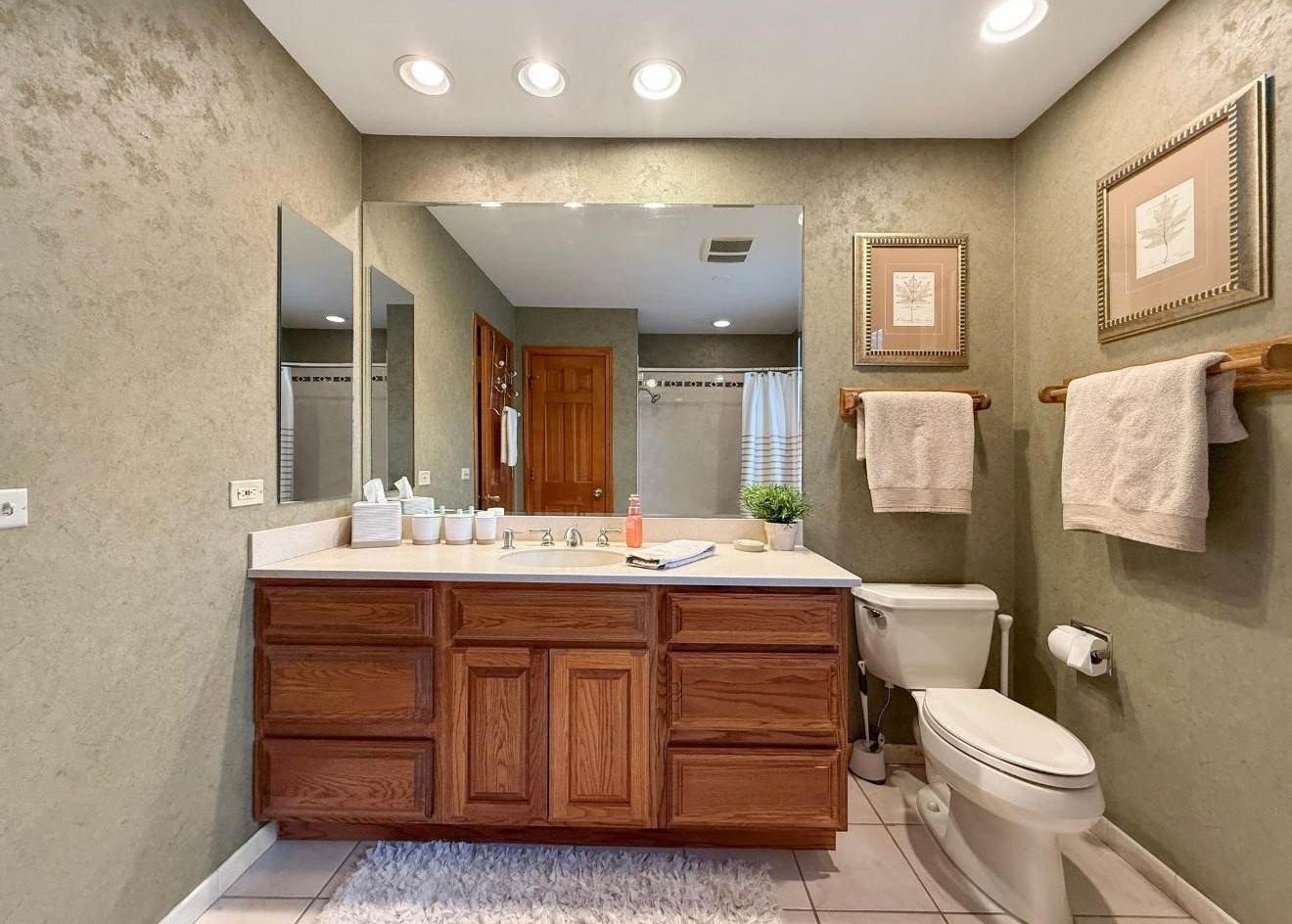 Downers Grove, IL 60516