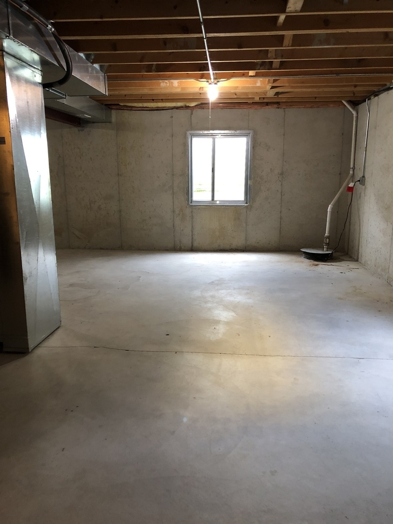 1860 FESCUE Drive, Aurora, IL 60504