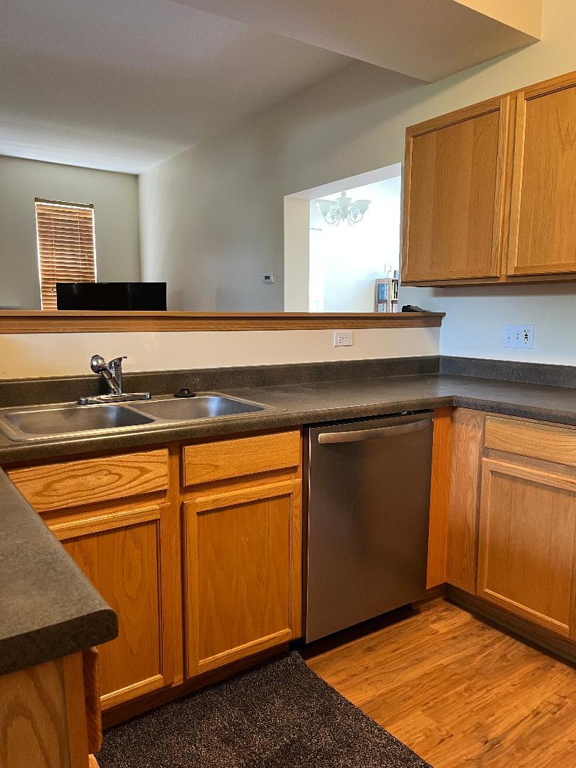 1860 FESCUE Drive, Aurora, IL 60504