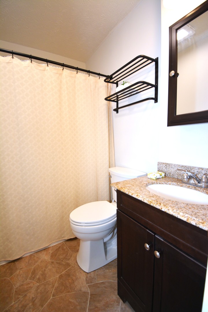 1314 Nicki Drive, Bloomington, IL 61704