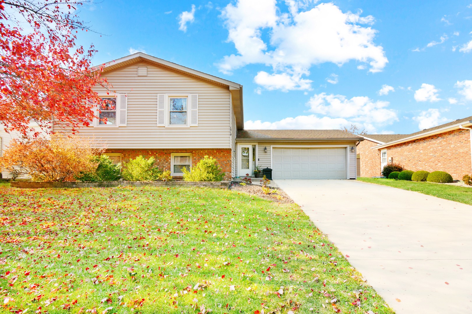 1314 Nicki Drive, Bloomington, IL 61704