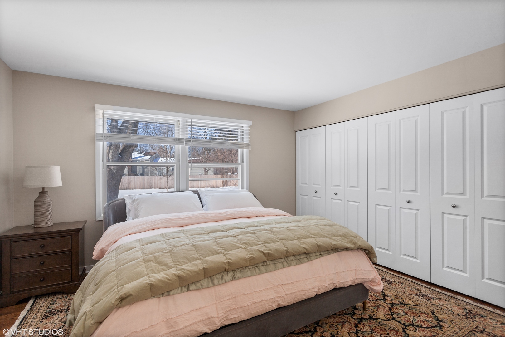 1915 Farmington Court, Naperville, IL 60565