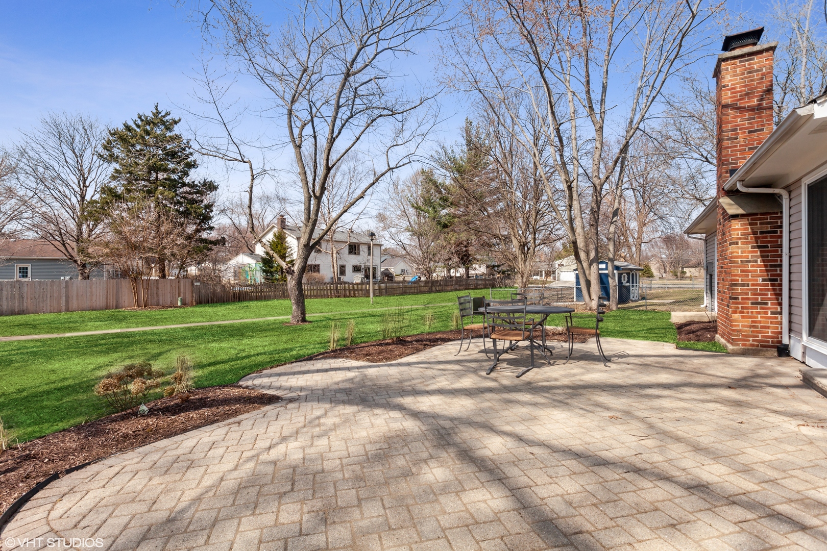 1915 Farmington Court, Naperville, IL 60565