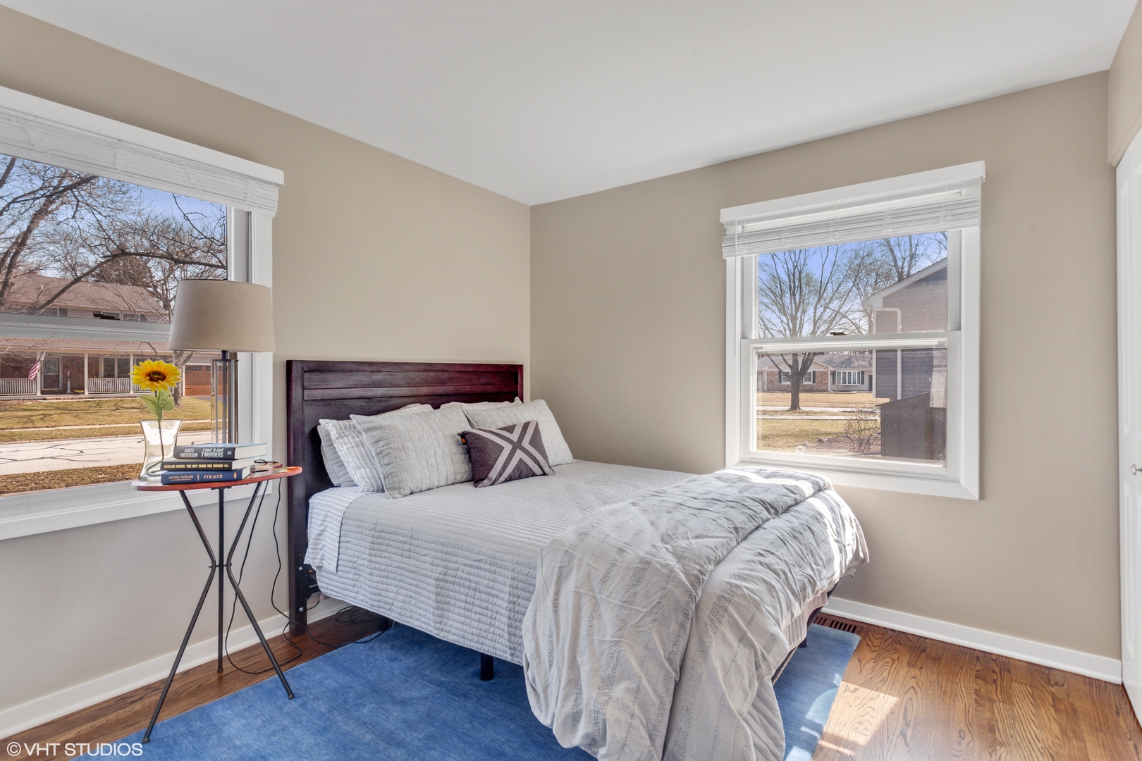 1915 Farmington Court, Naperville, IL 60565