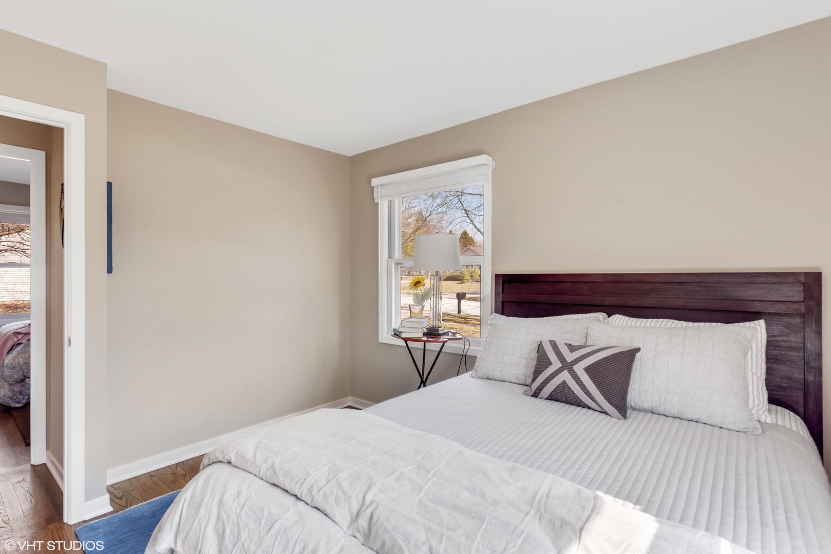 1915 Farmington Court, Naperville, IL 60565