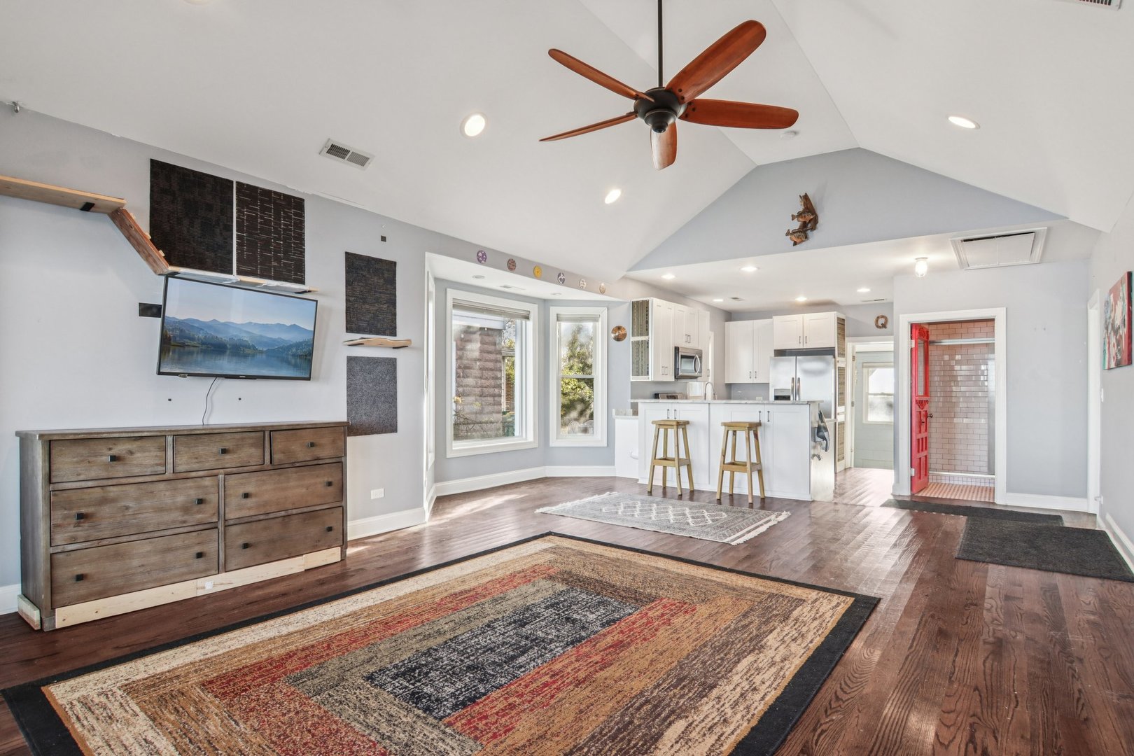 67 Cora Avenue, Fox Lake, IL 60020