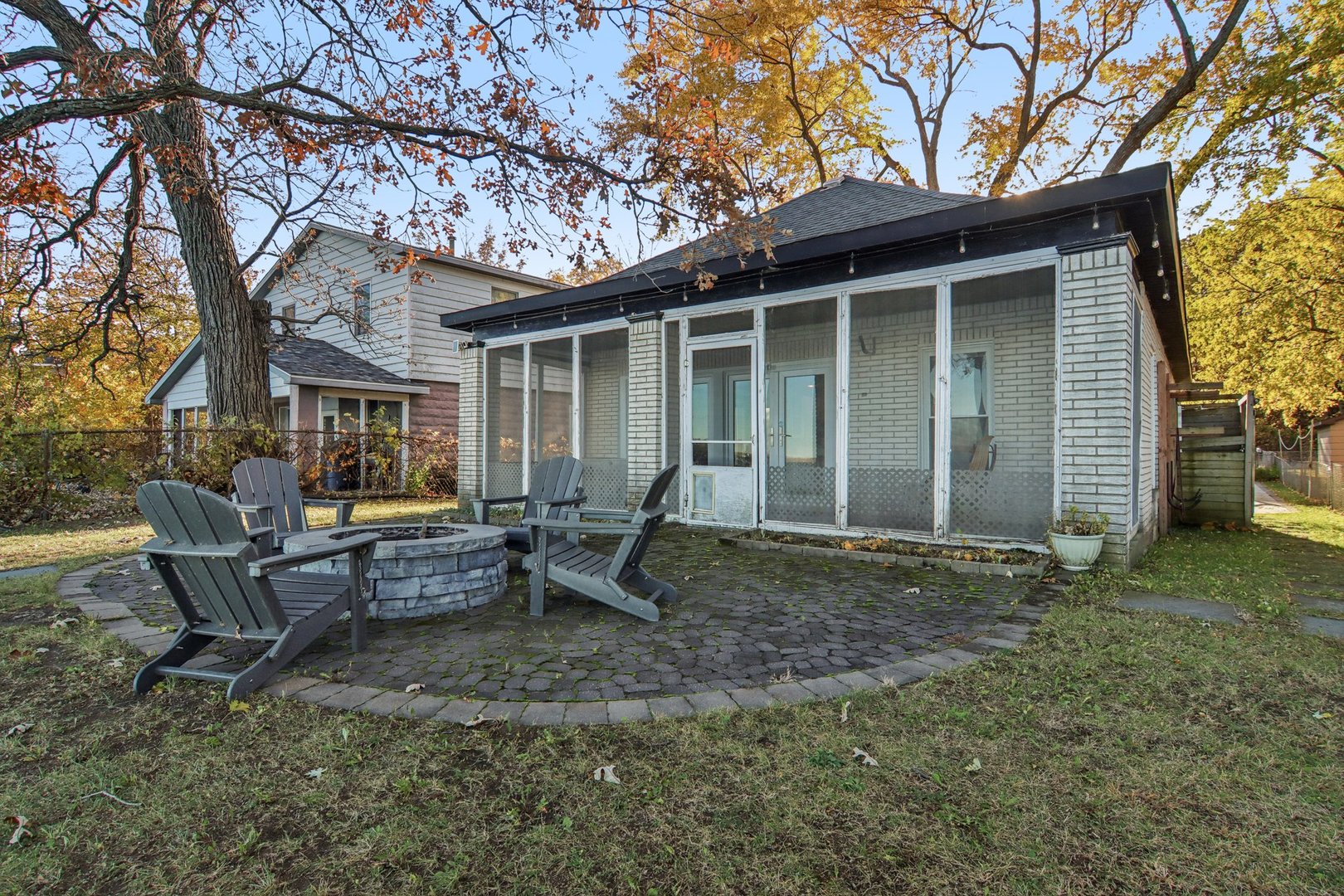 67 Cora Avenue, Fox Lake, IL 60020