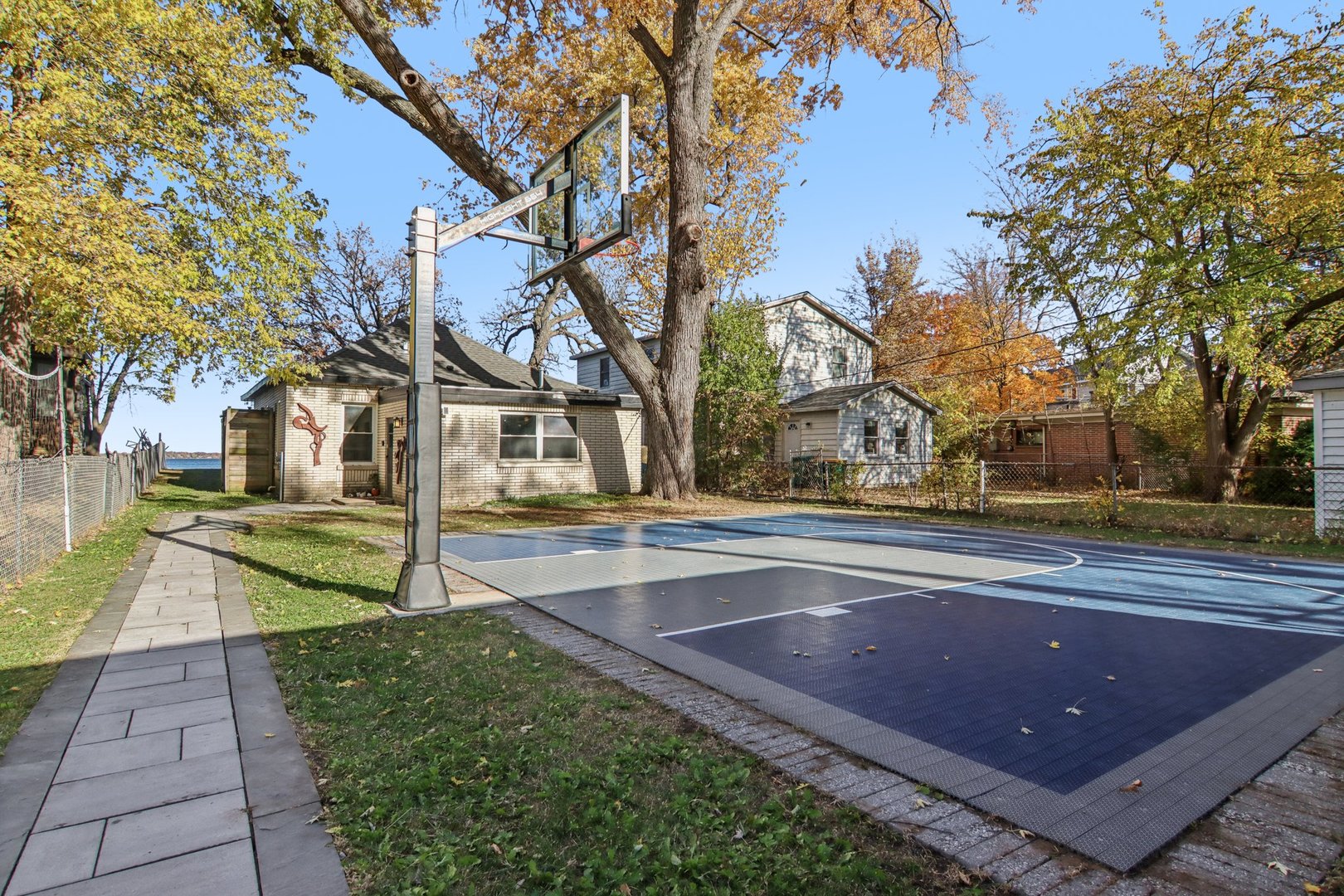 67 Cora Avenue, Fox Lake, IL 60020