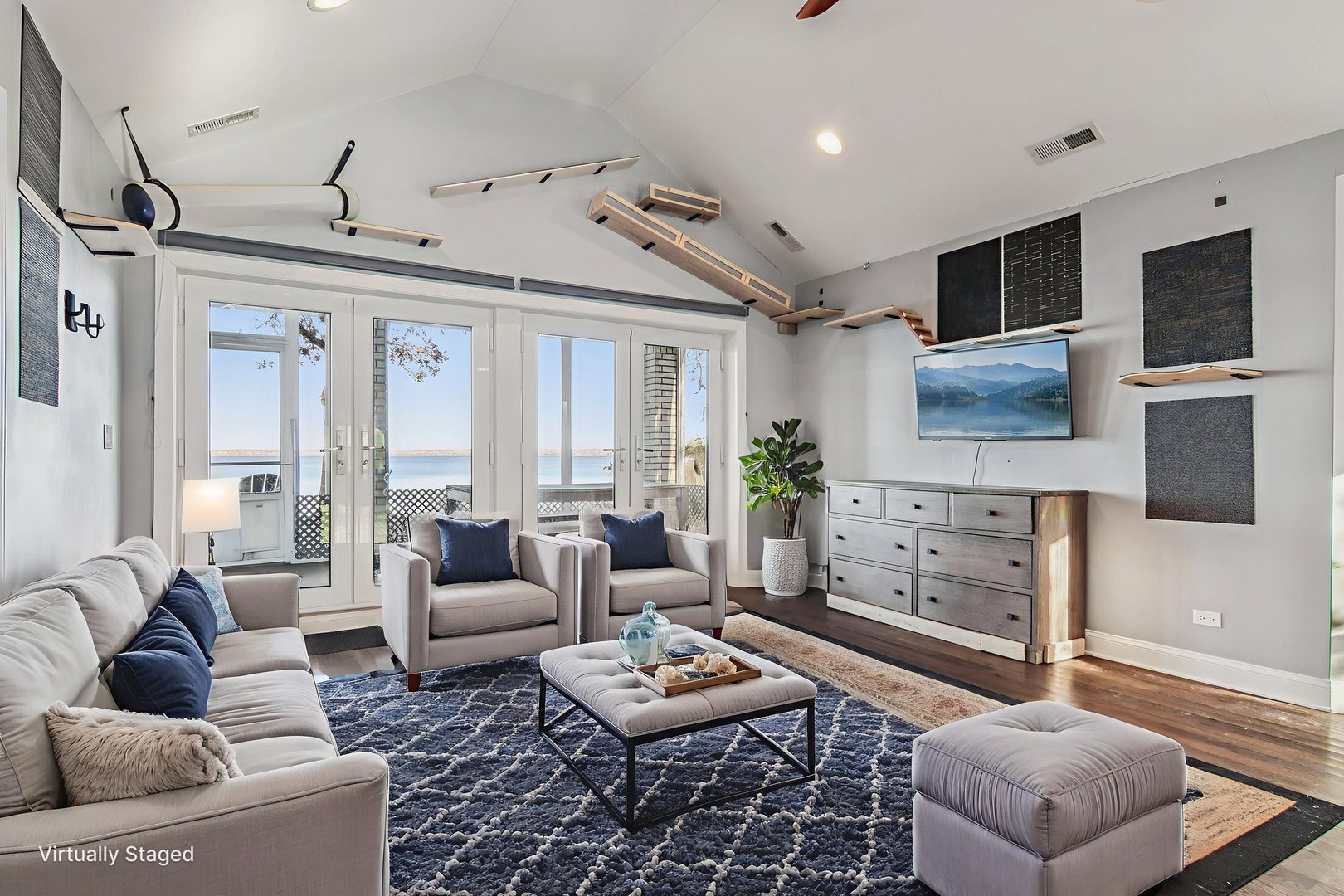 67 Cora Avenue, Fox Lake, IL 60020