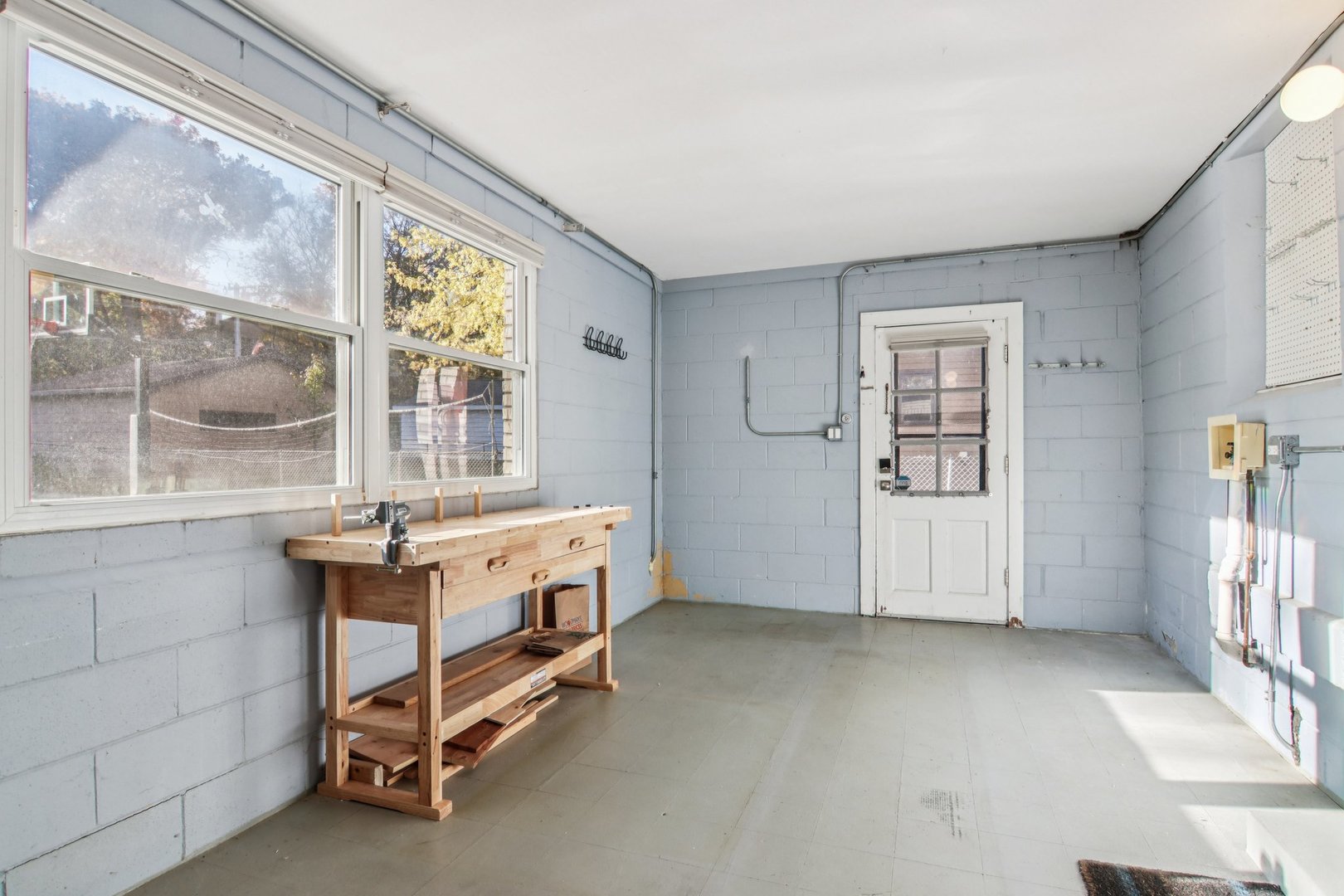 67 Cora Avenue, Fox Lake, IL 60020