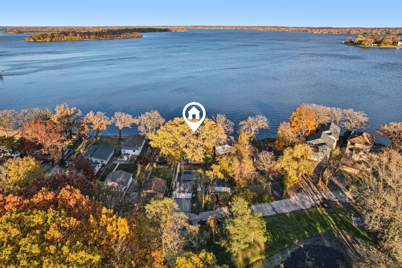 67 Cora Avenue, Fox Lake, IL 60020