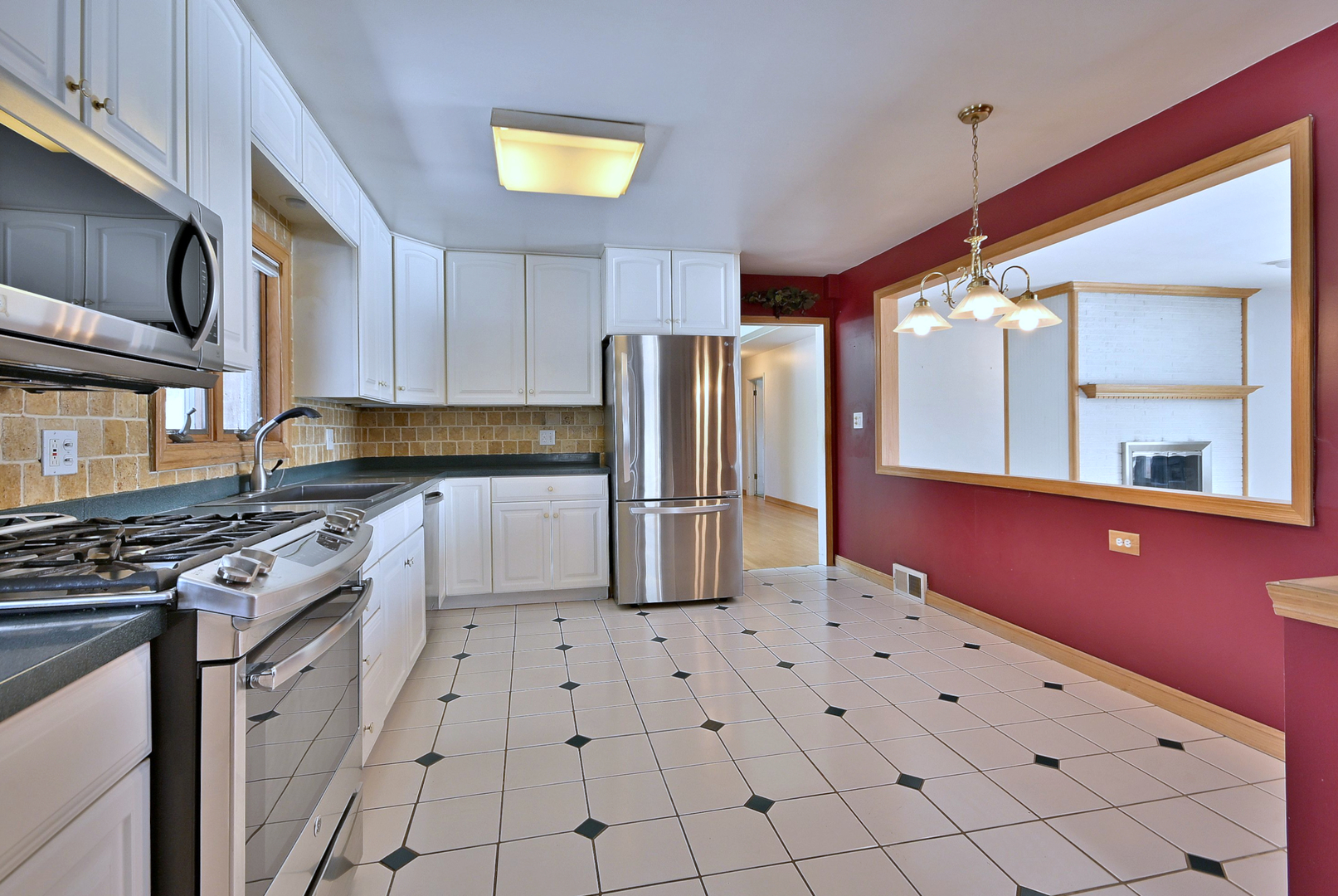 406 Hillcrest Drive, Prospect Heights, IL 60070